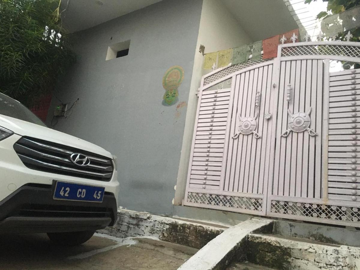 The Highvill Home Stay Khajurāho Exteriör bild