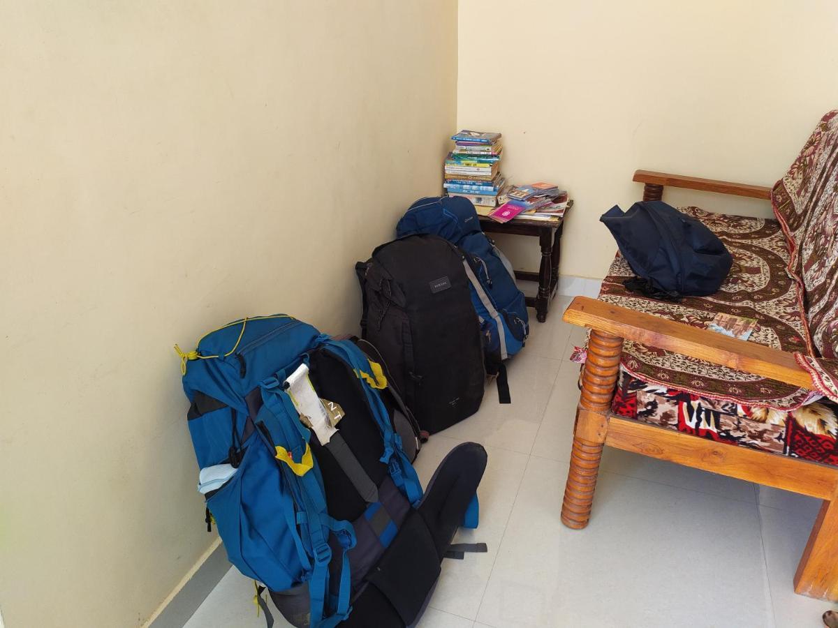 The Highvill Home Stay Khajurāho Exteriör bild