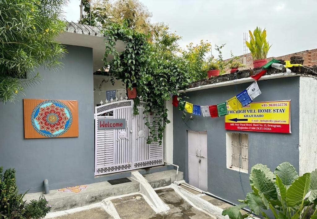 The Highvill Home Stay Khajurāho Exteriör bild