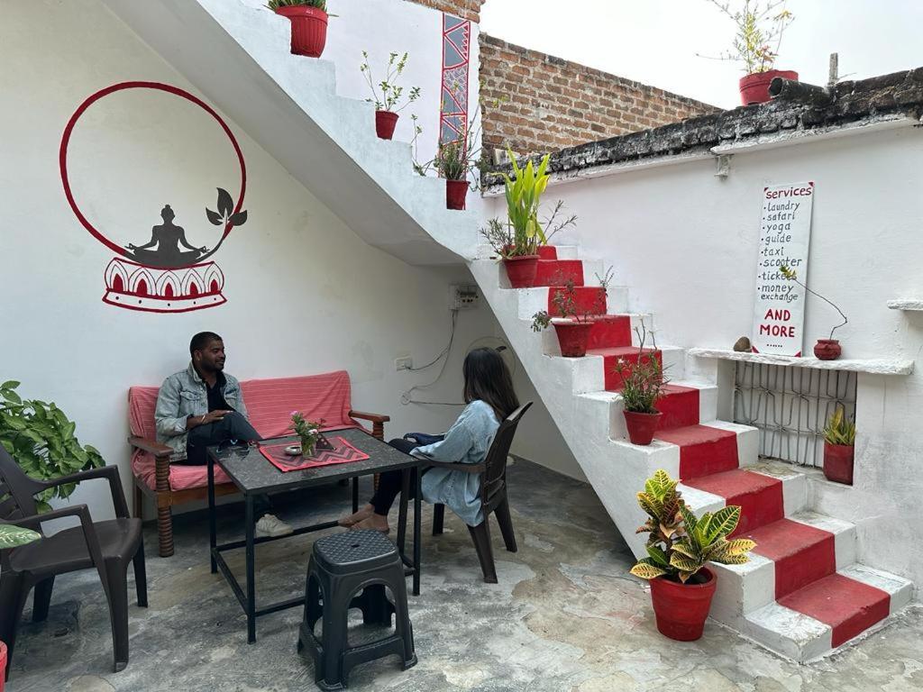 The Highvill Home Stay Khajurāho Exteriör bild