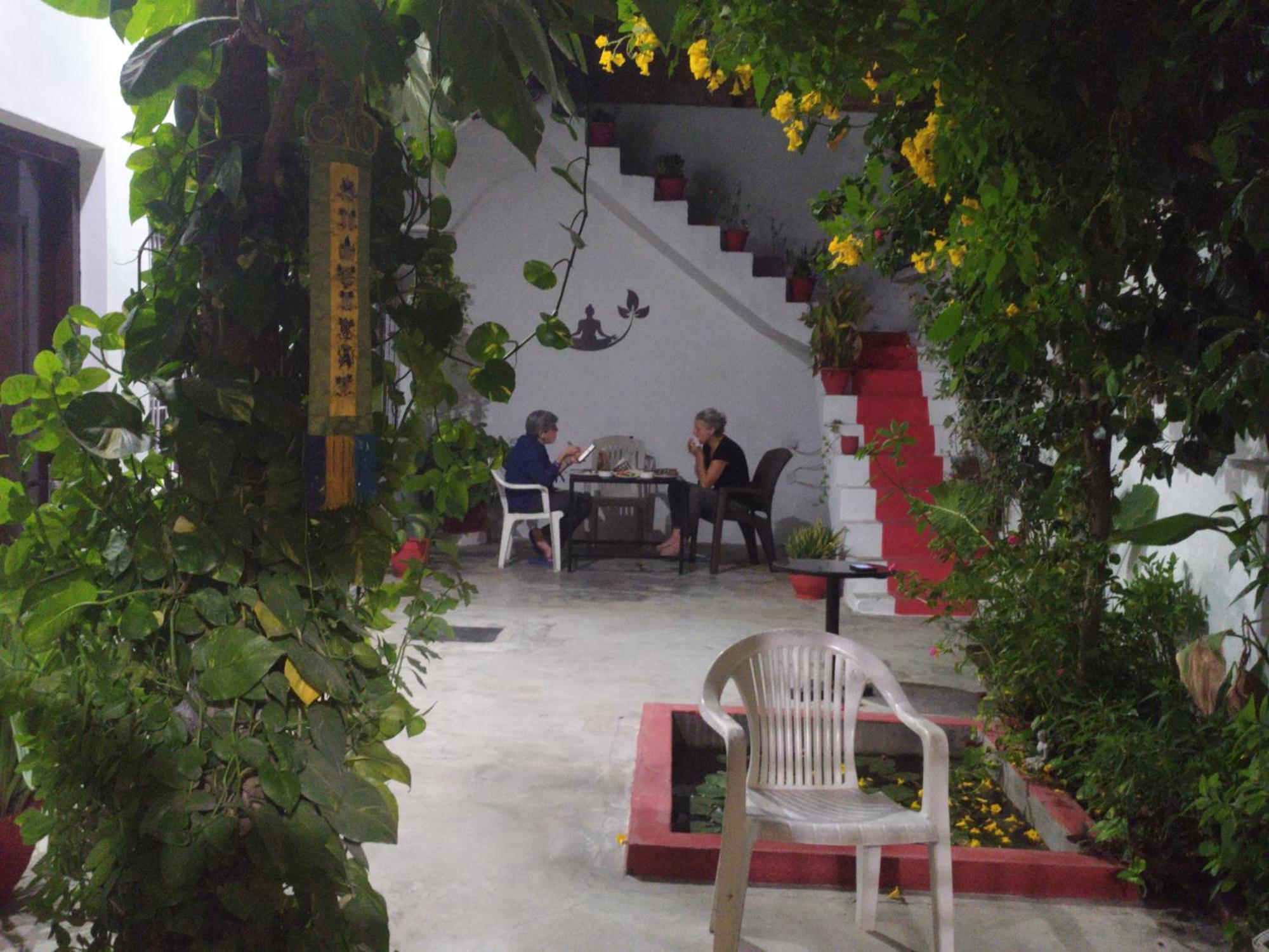 The Highvill Home Stay Khajurāho Exteriör bild